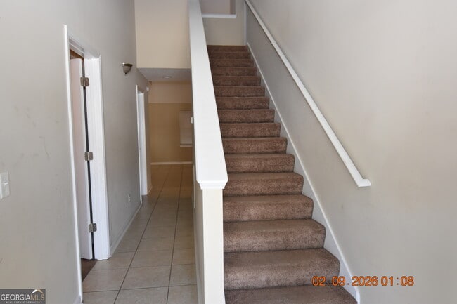 Building Photo - 322 Gary Cir