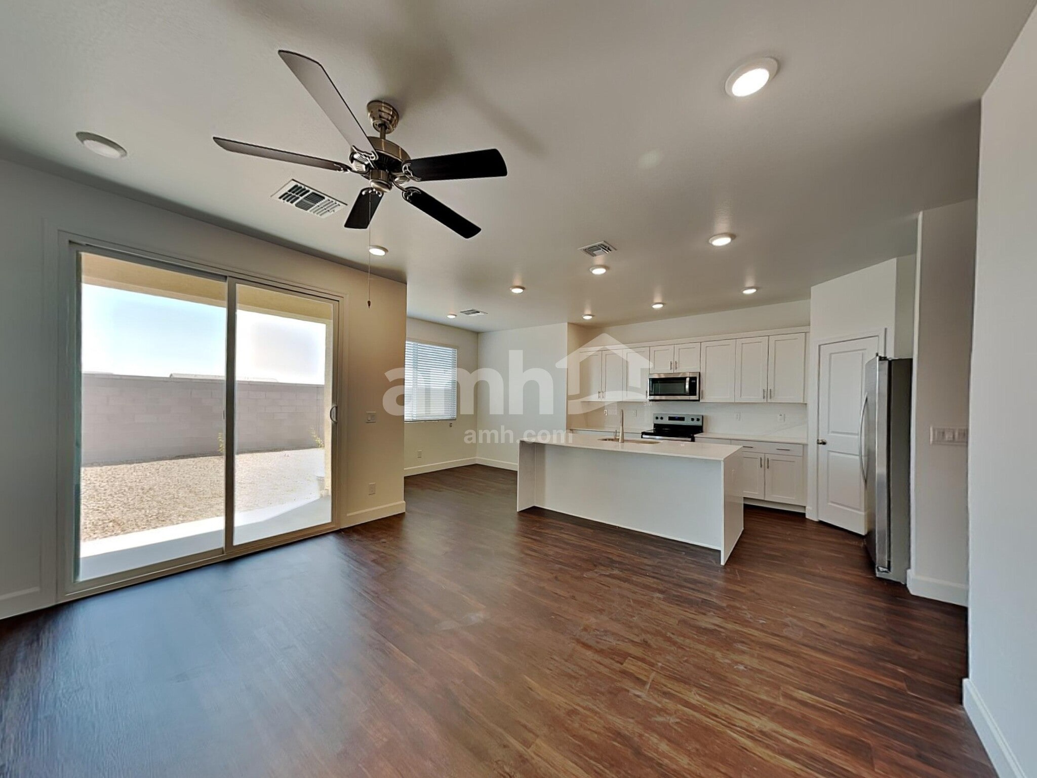 Building Photo - 17165 W Lawrence Ln