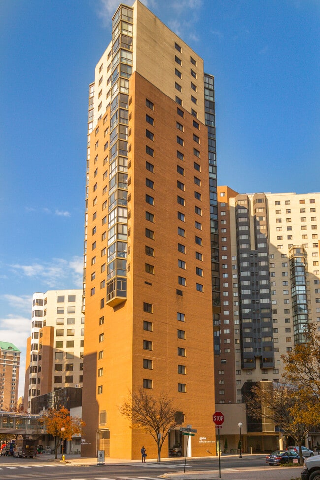 Primary Photo - 900 N Stafford St