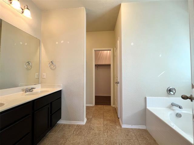 Building Photo - 1004 Bruni Ct
