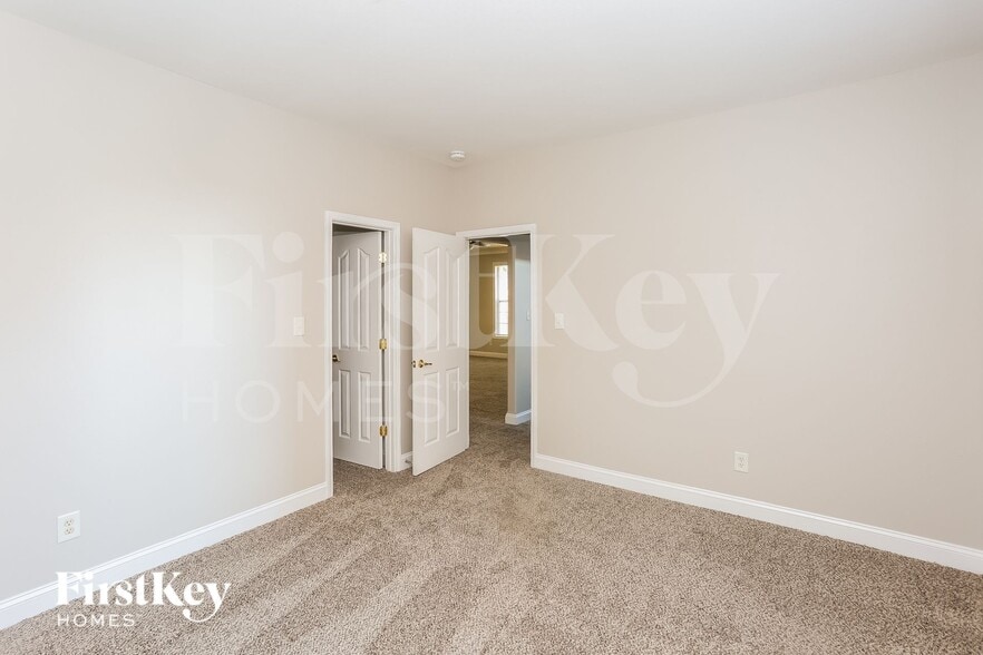 Building Photo - 9633 Waltham Ct
