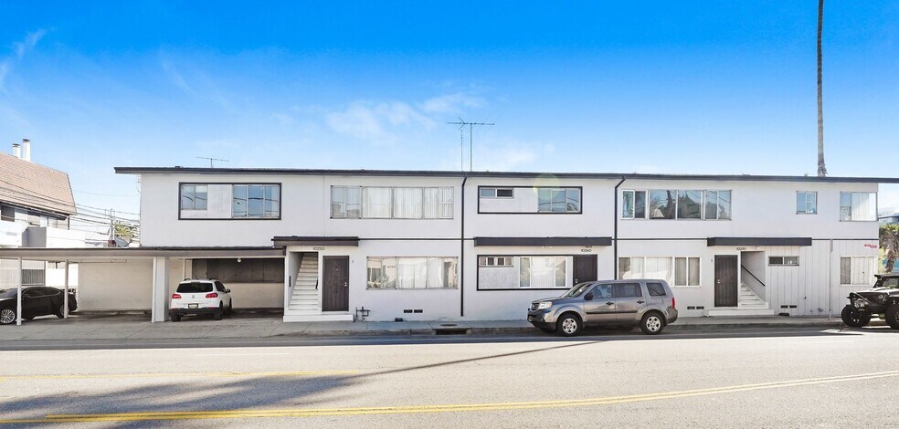 Building Photo - 10250 Palms Blvd