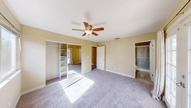 Building Photo - 6556 Mossview Way