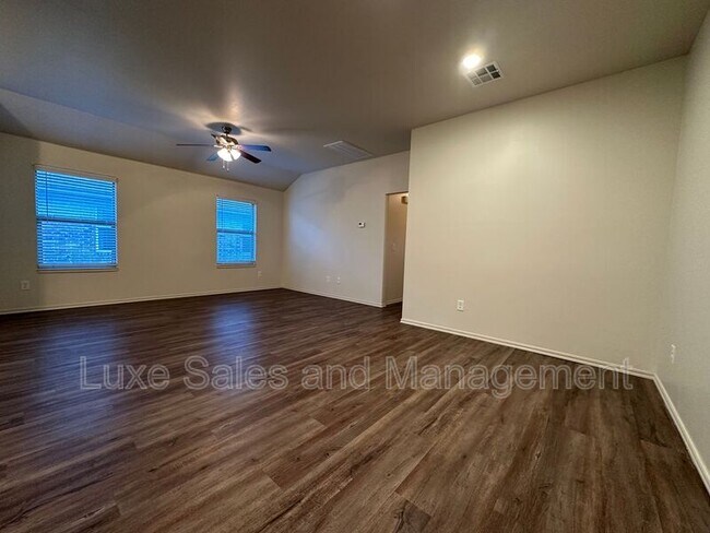 Building Photo - 412 Chalk Hill Ct