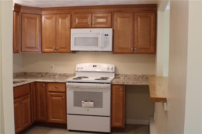 Building Photo - 130 Pilgrim Pkwy