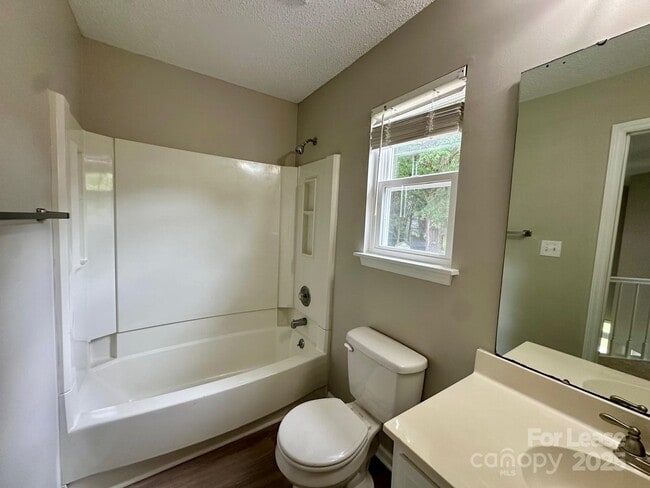Building Photo - 13809 Stephendale Dr