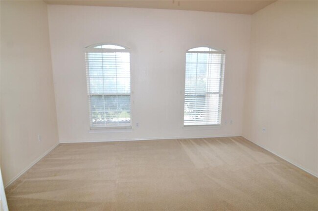 Building Photo - 3148 Henderson Path