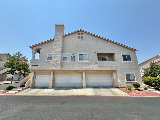 Primary Photo - STUNNING 2 BEDROOM / 2 FULL BATH CONDO UNI...