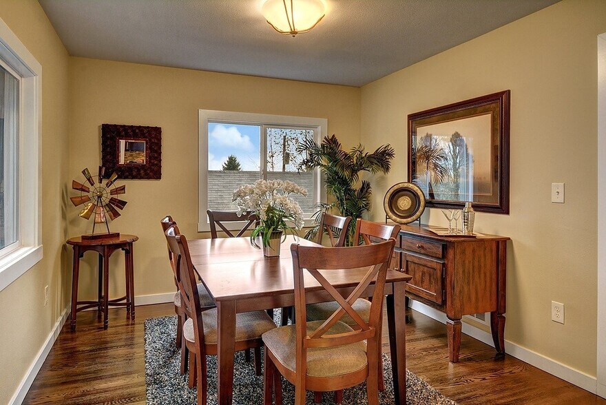 Building Photo - 9827 8th Ave NE