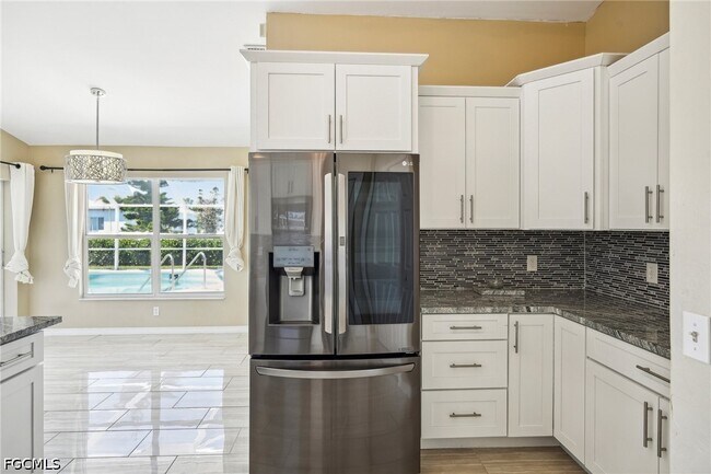 Building Photo - 4346 SW 18th Pl