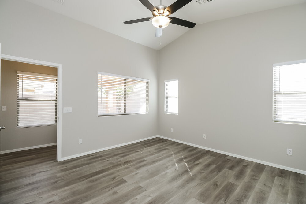 Building Photo - 3041 E Pinto Valley Rd
