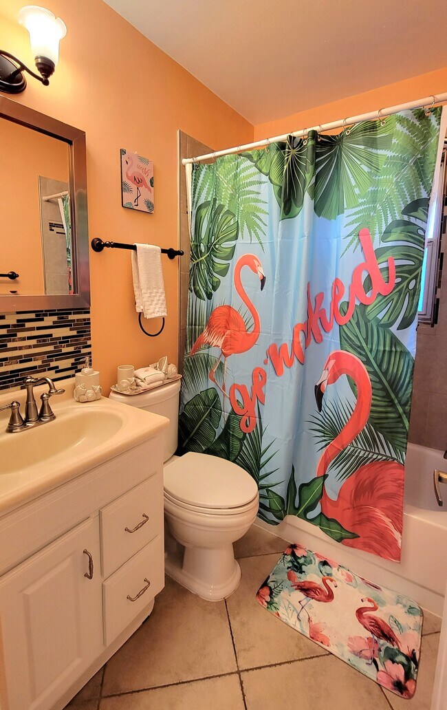 Building Photo - 814 67th St S