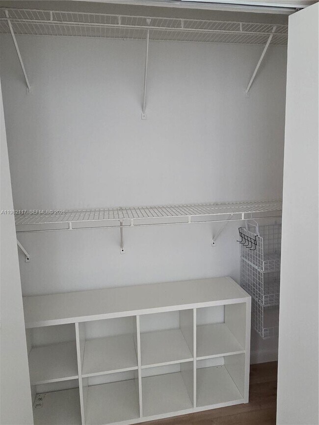 Building Photo - 850 N Miami Ave