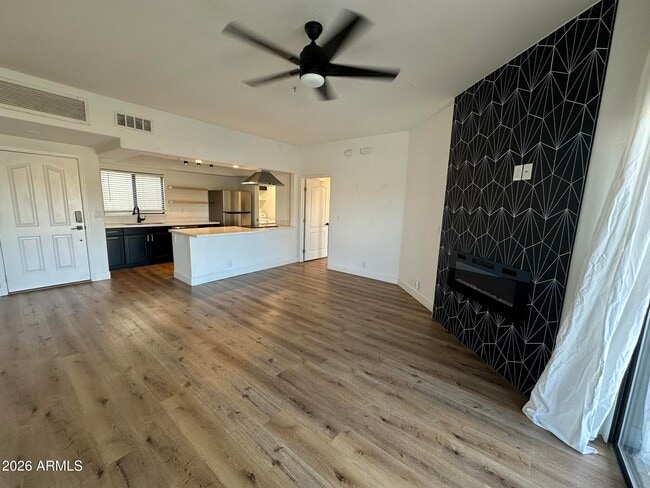Building Photo - 10401 N Saguaro Blvd
