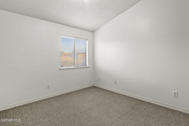 Building Photo - 1476 Luz De Sol Dr