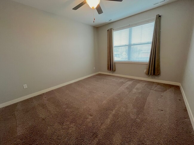 Building Photo - LUXURY 3br/2ba ON THE PENINSULA!! AVAILABLE JUNE 1st!