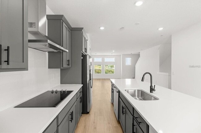 Building Photo - 15489 Hamlin Pk Dr