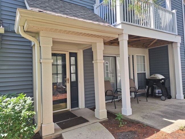 Building Photo - 1045 Talbots Ln