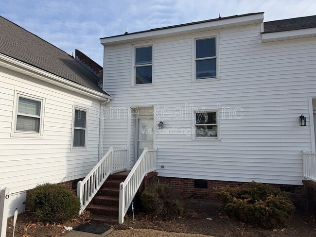 Building Photo - 2506 St Christopher Cir SW