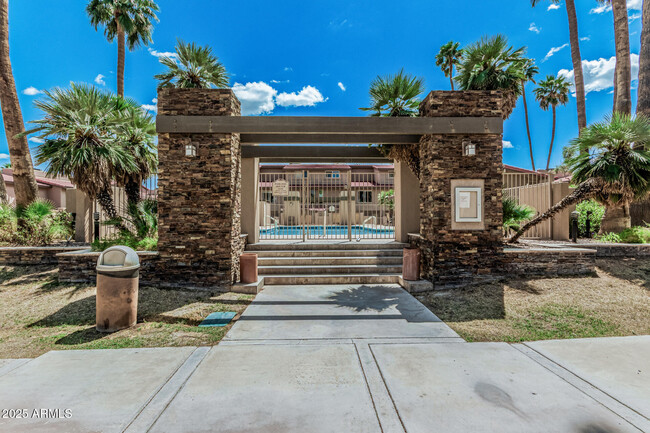 Building Photo - 7921 E San Miguel Ave