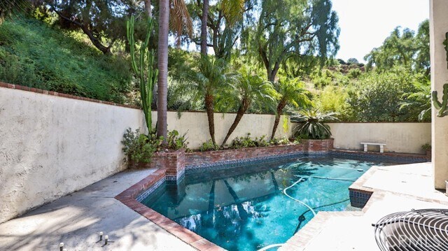 Building Photo - 640 S Aberdeen St