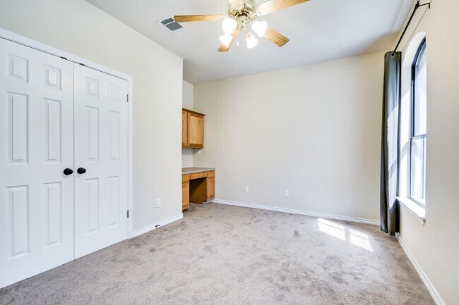 Building Photo - 4520 Blacksmith Cove