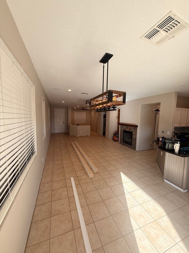 Building Photo - 39730 N Bridlewood Way