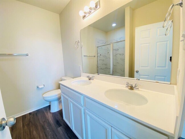 Building Photo - 238 Cascata Way