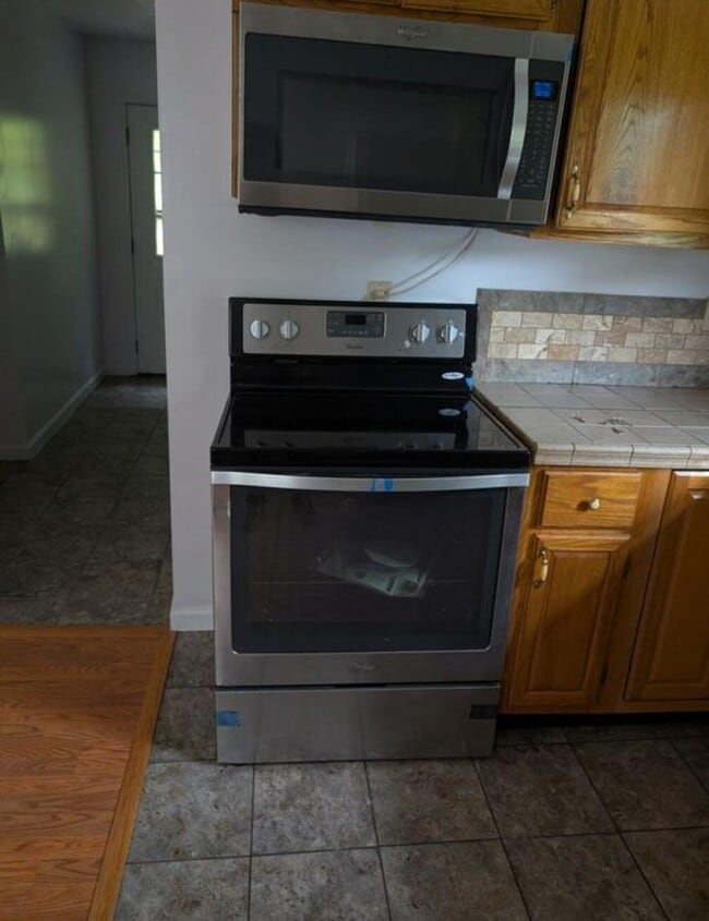 Building Photo - 56 Sand Lick Rd