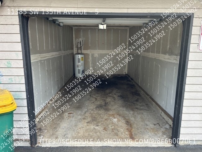 Building Photo - 11385 SW 135th Ave