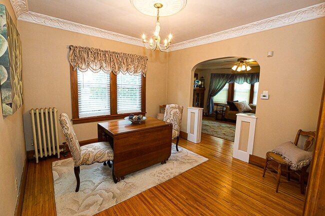 Dining Room - 117 Merchants Rd