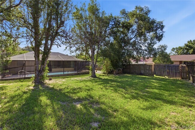 Building Photo - 3632 N Honeylocust Dr