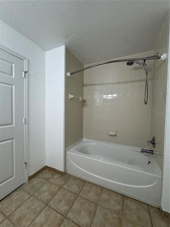 Building Photo - 1064 N Tamiami Trl