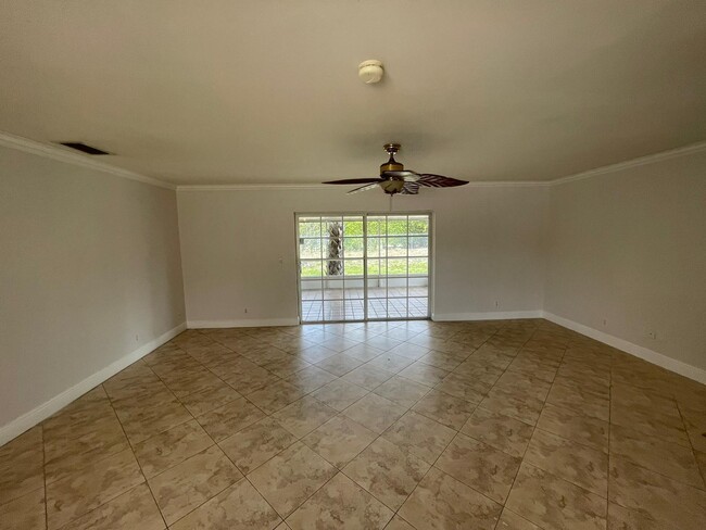 Building Photo - 9319 Southampton Pl