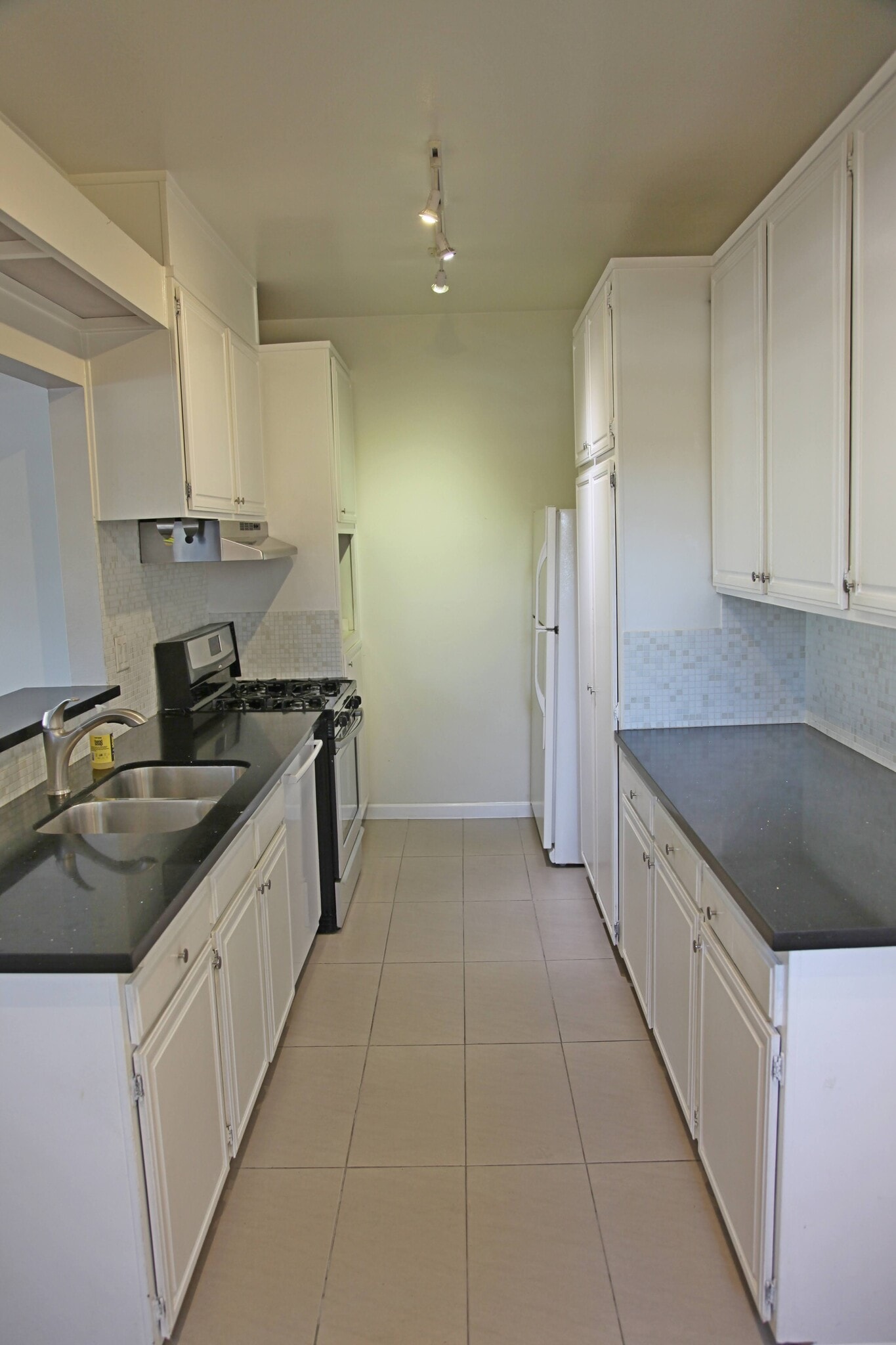 Kitchen - 1218 9th St