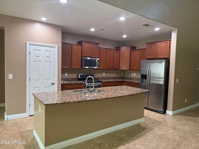 Building Photo - 10743 W Desert Elm Ln