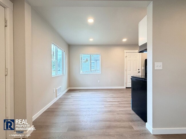 Building Photo - MOVE-IN SPECIAL! Completely Renovated 2 Bedroom Home Near PLU | New Kitchen & Stainless Appliances