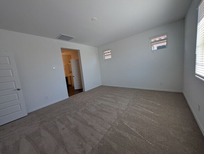 Building Photo - 4 Bedroom 3 Bathroom Parkside Los Cielos Home