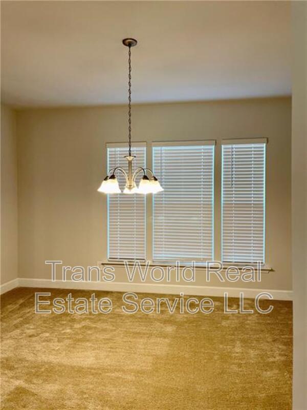 Building Photo - 5689 Wheeler Ridge Rd