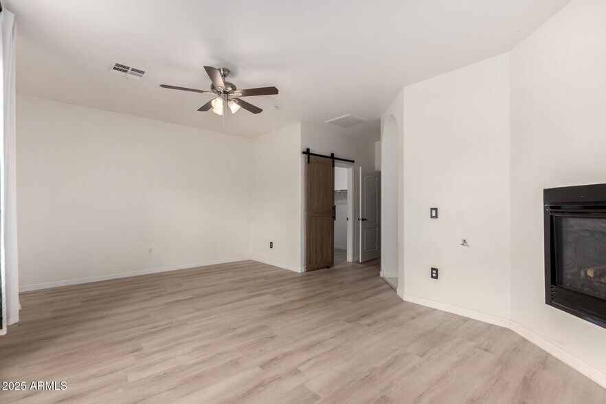 Building Photo - 1162 S Agnes Ln