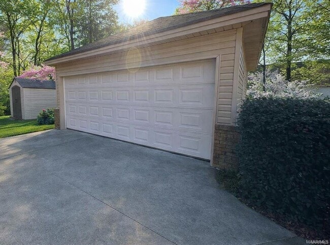 Building Photo - 168 Woodhaven Ln