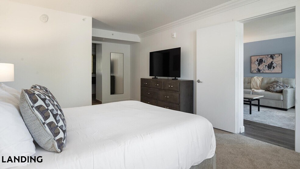 Building Photo - 2851 Maingate Village Cir