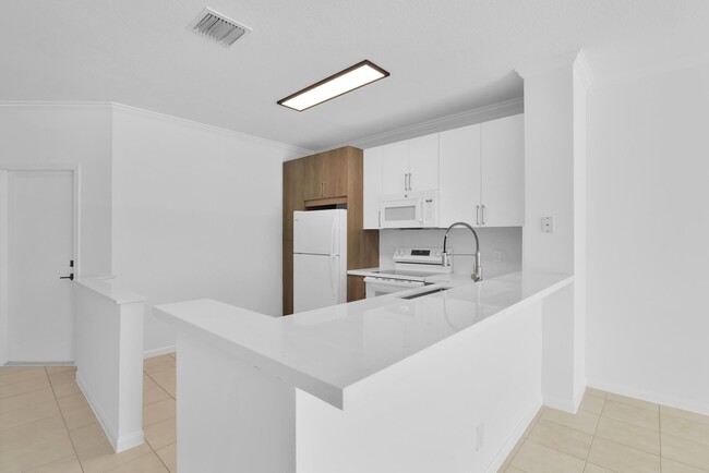Building Photo - 9700 Porta Leona Ln