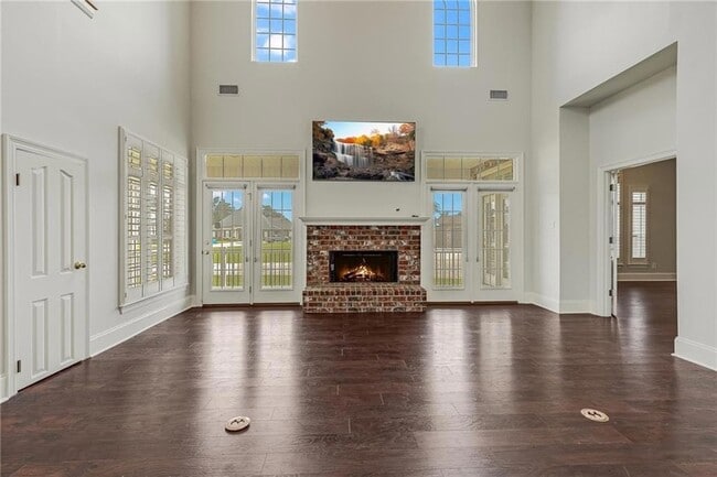 Building Photo - 304 Mistletoe Dr