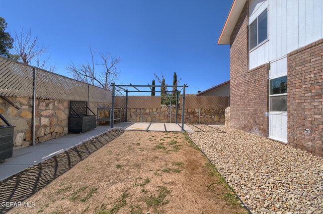 Building Photo - 12110 Sal Rasura Ct