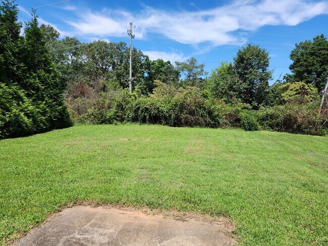 Building Photo - 3903 Kingsbridge Rd