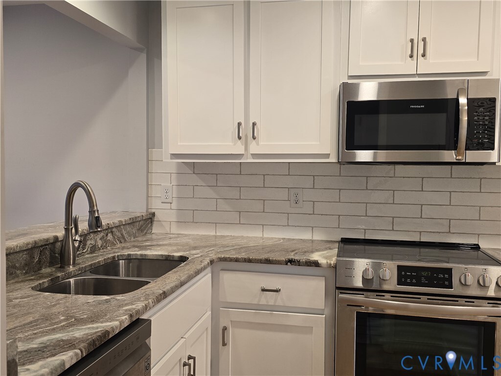 Building Photo - 1308 Maple Ave