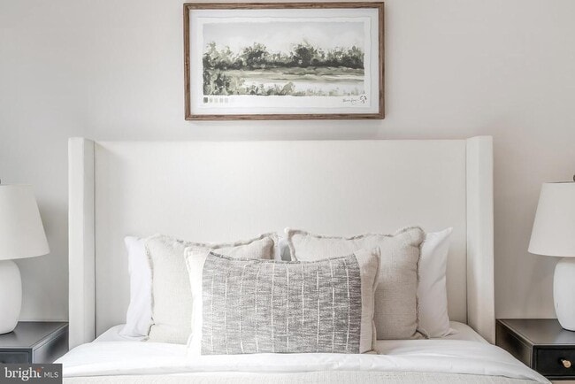 Building Photo - 12742 Verdant Wy