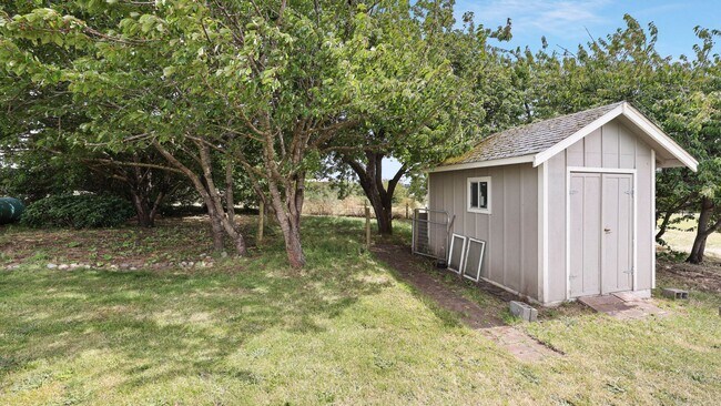 Building Photo - 2 Bed 2 Bath - Penn Cove - Small Dog - Vie...