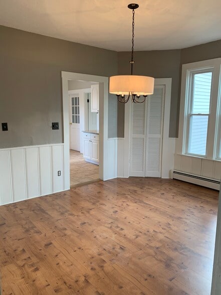Dining room - 3 Central St